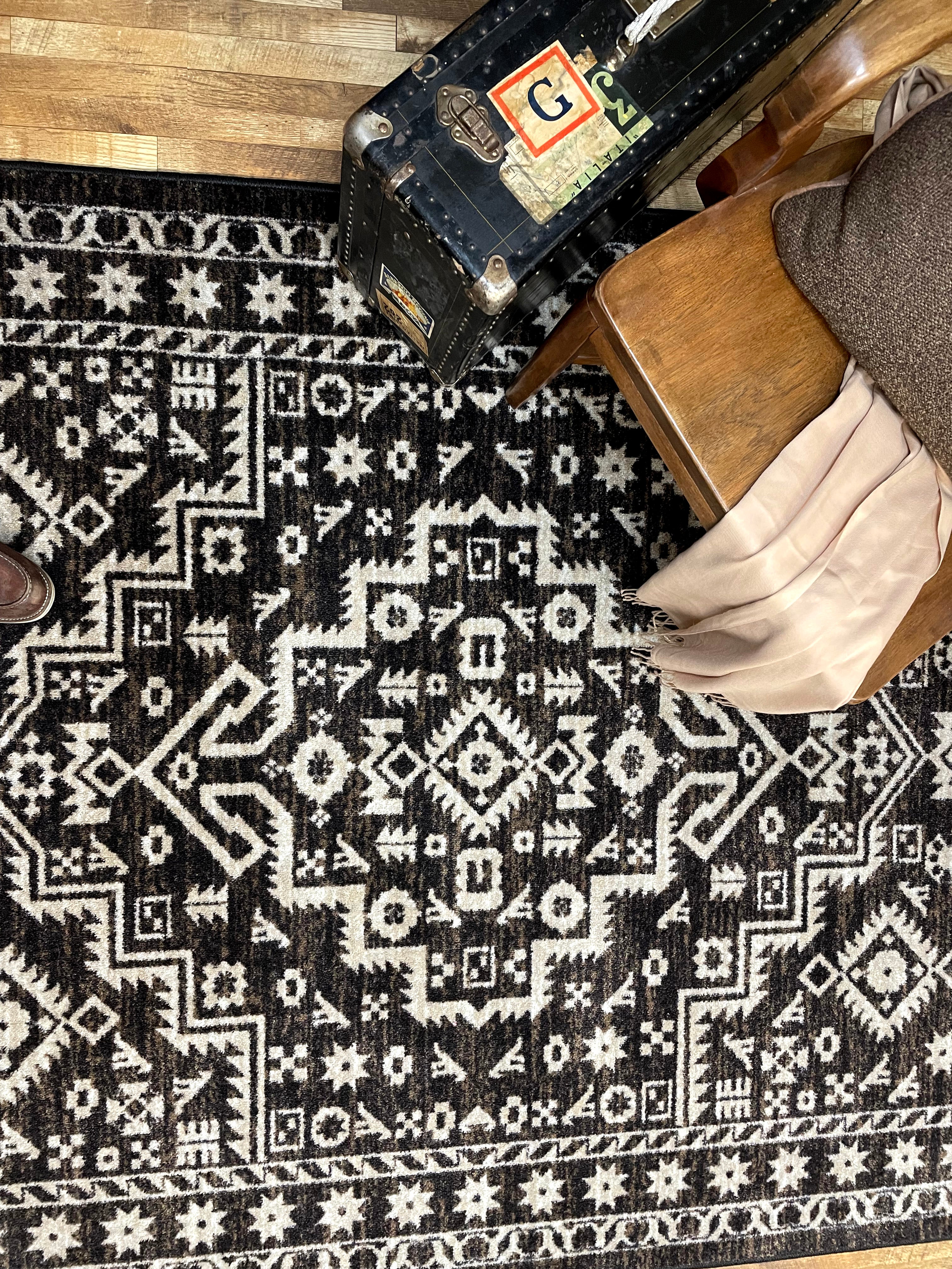 Cordova - Chocolate American Dakota Rugs