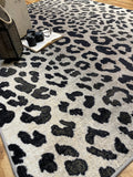 Snow Leopard American Dakota Rugs
